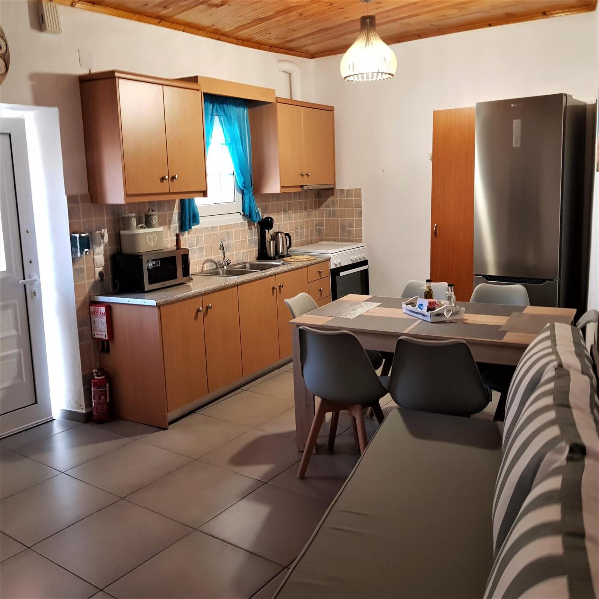 Villa Chrysi Agalianos ภายนอก รูปภาพ
